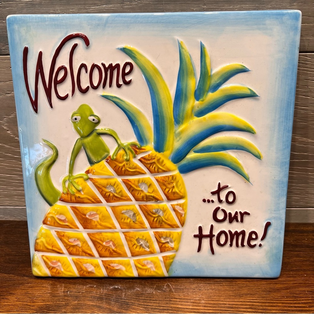 Welcome to Our Home Ceramic Tile Frog‎ Pineapple Hawaii 8”